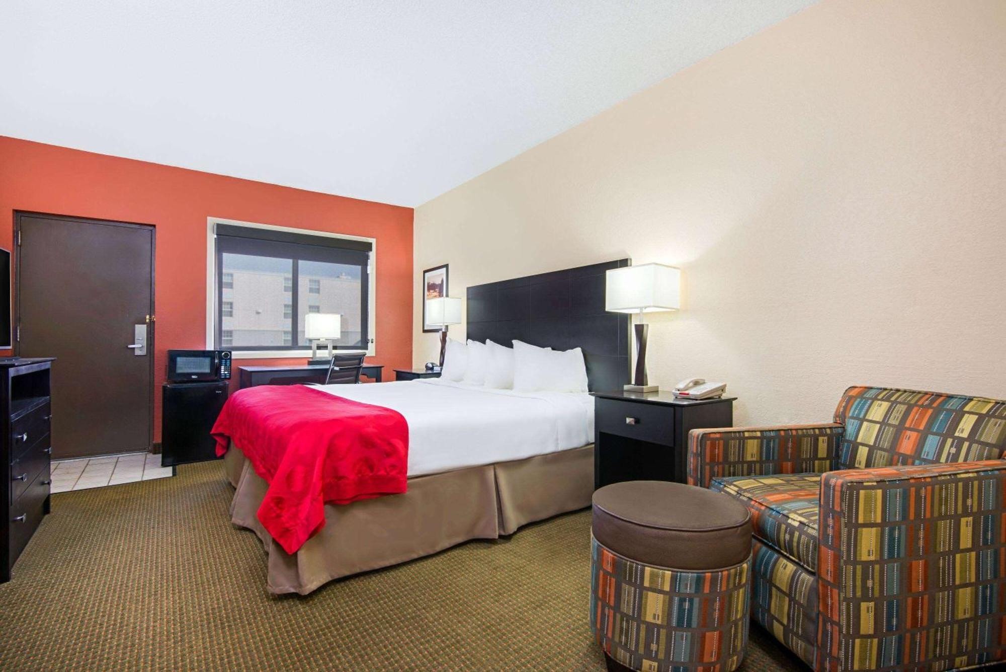Red Lion 3* Gillette