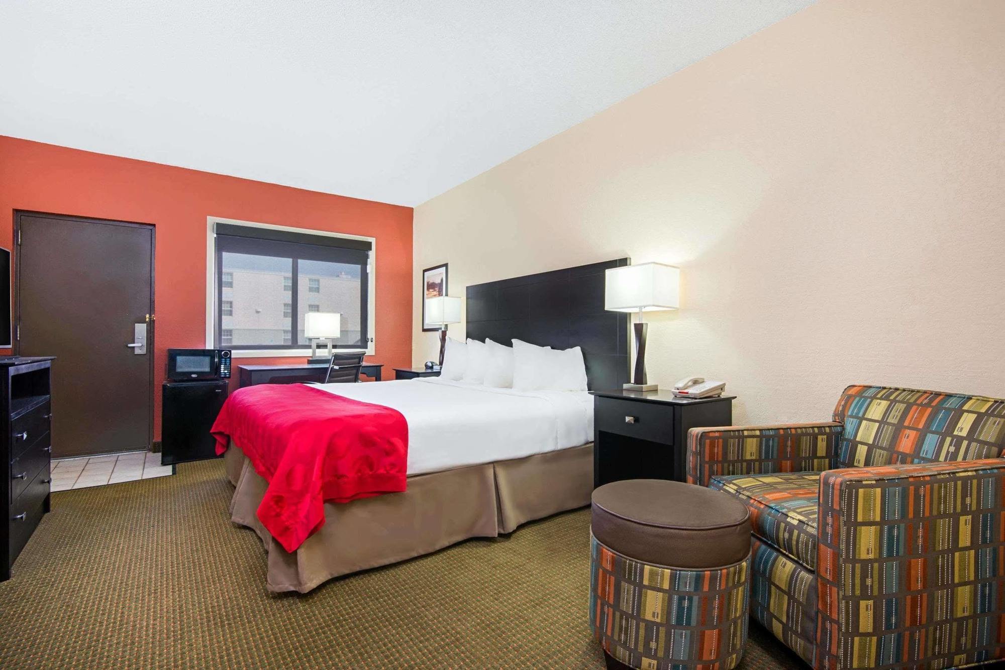 Red Lion Hotel